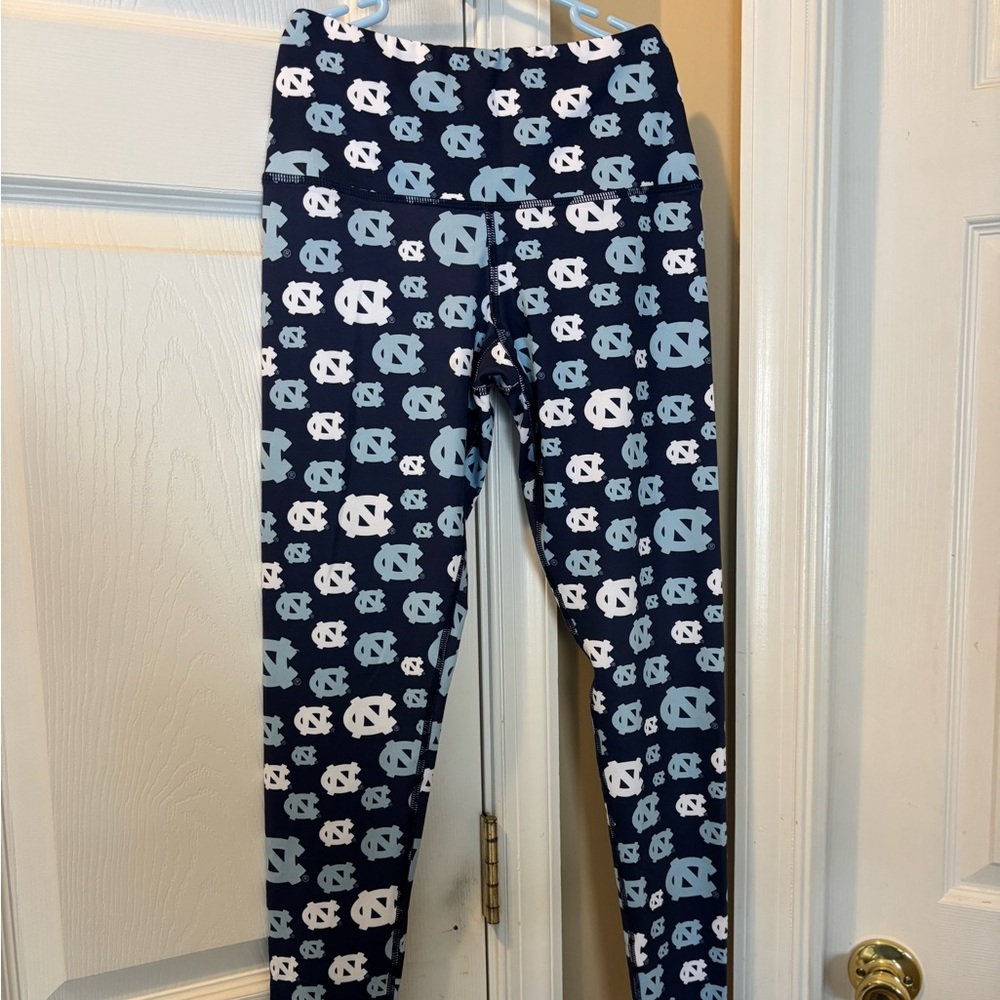 Stylish Blue and White Patterned Leggings